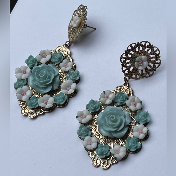 Gold Filigree Rose Earrings dangle drop flowers boho renaissance vintage large - Picture 8 of 10